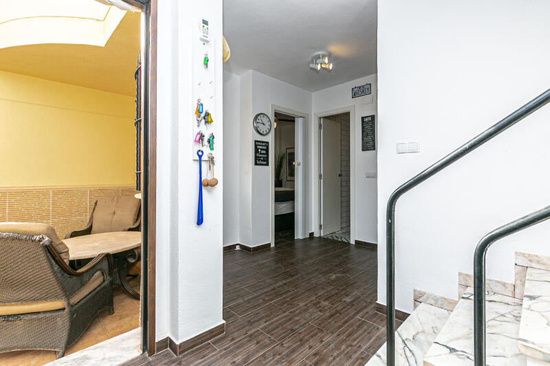 2 slaapkamer Gezinswoning Te koop