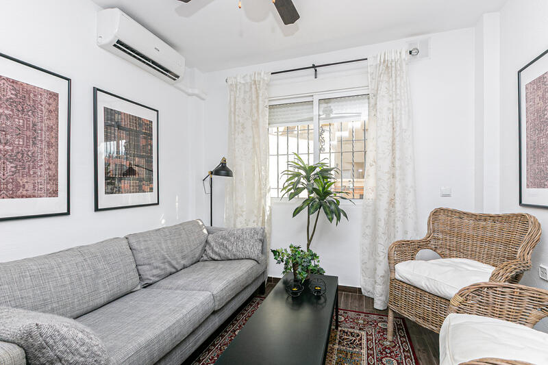 2 slaapkamer Gezinswoning Te koop