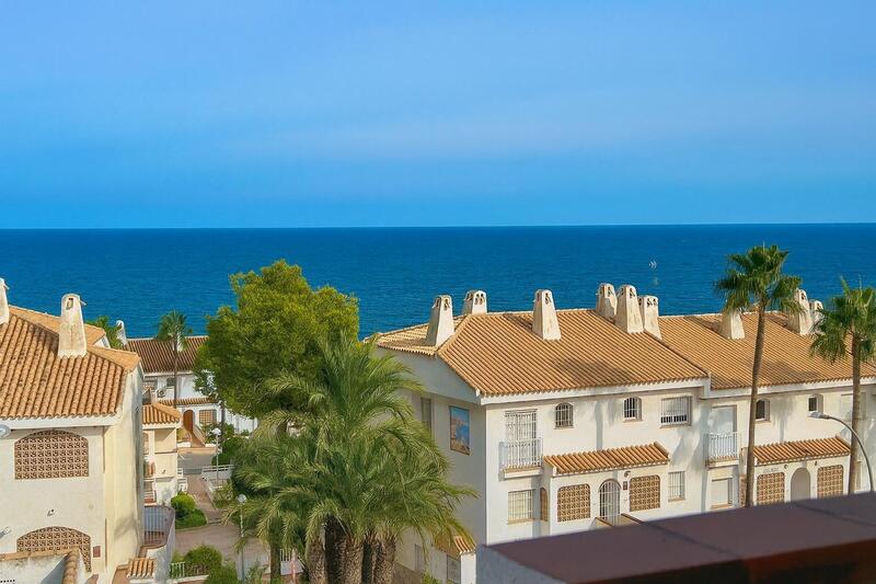Townhouse for sale in Cabo Roig, Alicante Townhouse for sale in Cabo Roig, Alicante