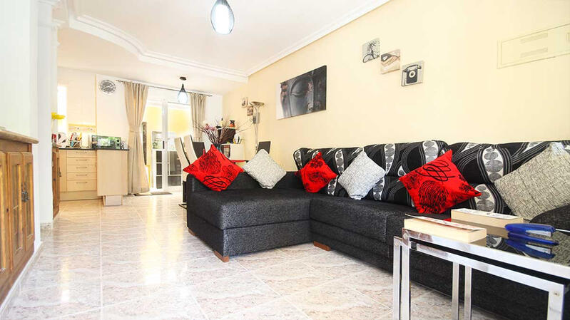 2 sovrum Radhus till salu