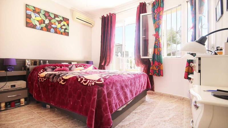 2 sovrum Radhus till salu