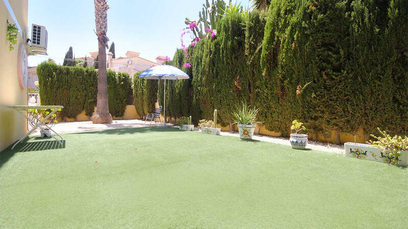 2 sovrum Radhus till salu