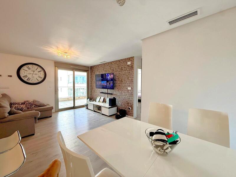 2 спальная комната квартира продается