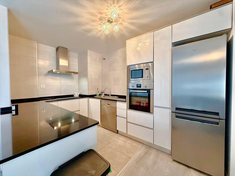 2 спальная комната квартира продается