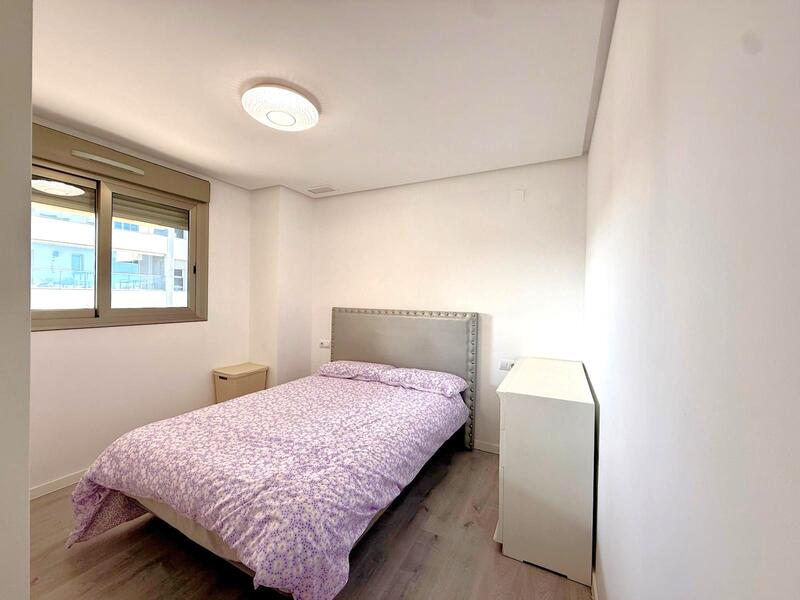 2 спальная комната квартира продается