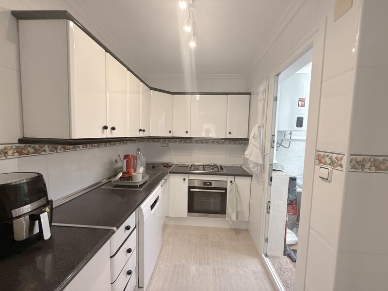 3 bedroom Townhouse for sale