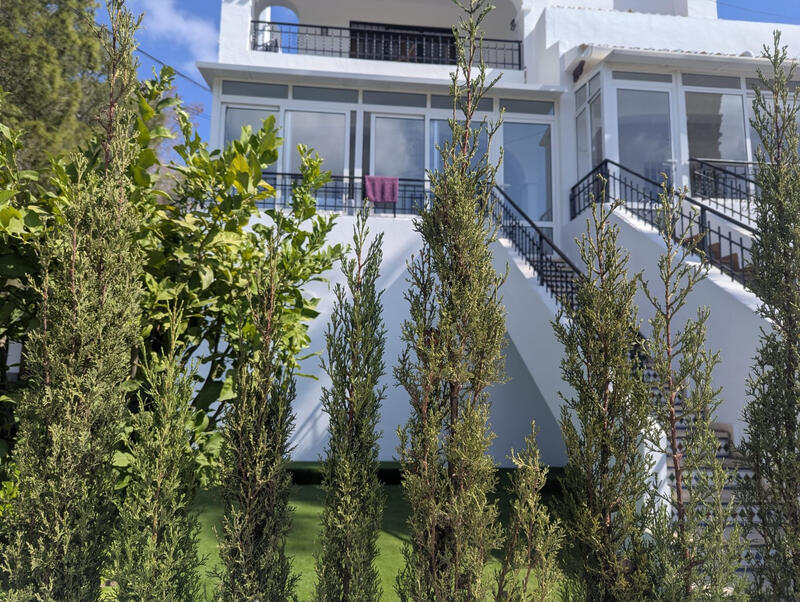 3 bedroom Townhouse for sale