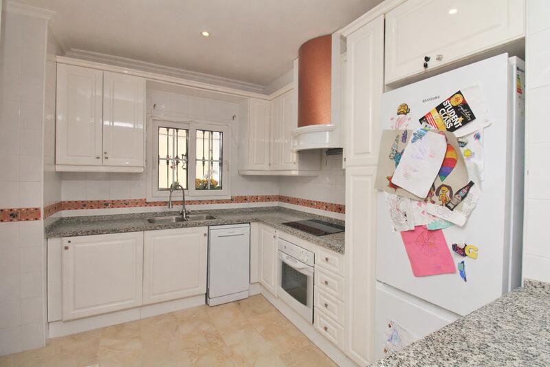 2 bedroom Townhouse for sale