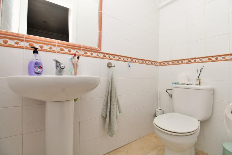 2 bedroom Townhouse for sale