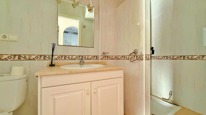 2 Cuarto Adosado en venta