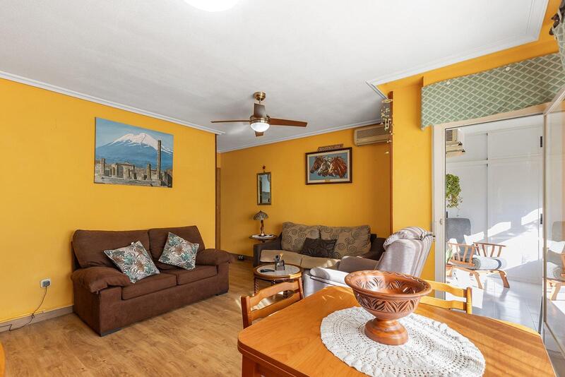 2 slaapkamer Appartement Te koop