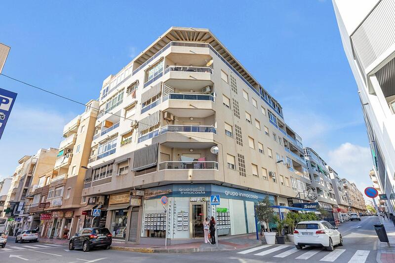 2 slaapkamer Appartement Te koop