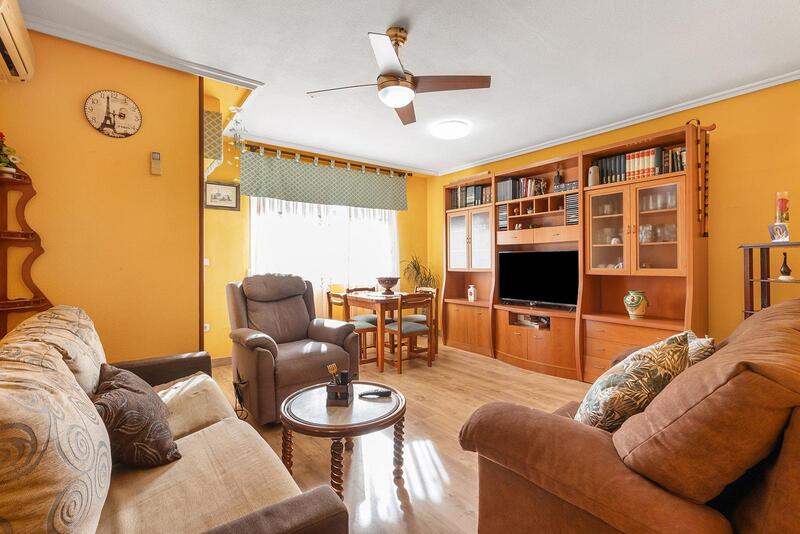 2 slaapkamer Appartement Te koop