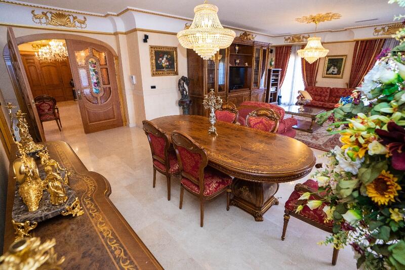 7 спальная комната вилла продается 7 спальная комната вилла продается