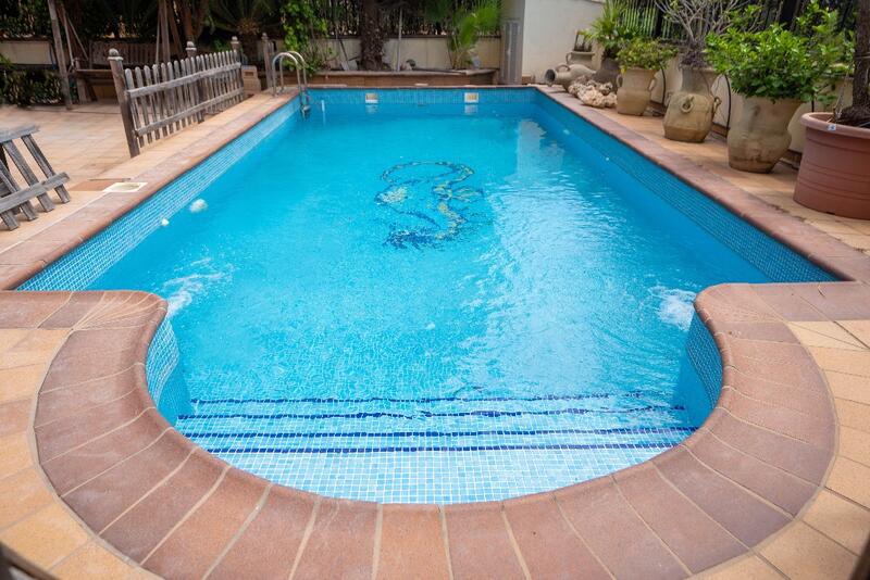 7 спальная комната вилла продается 7 спальная комната вилла продается