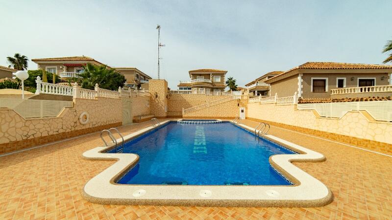 2 bedroom Villa for sale