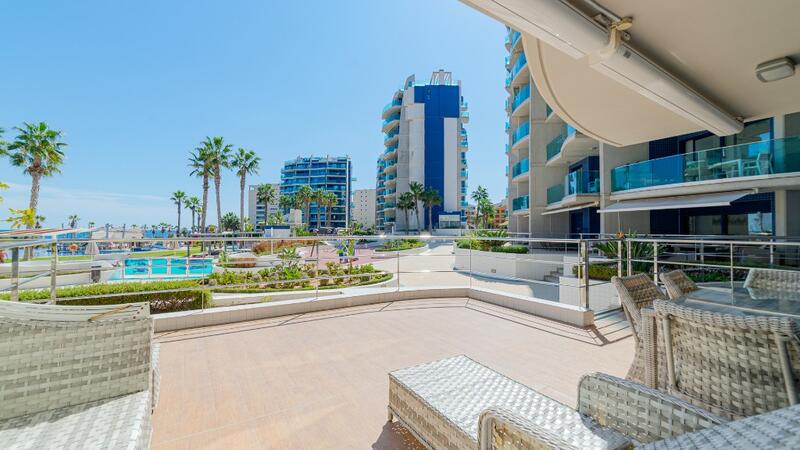 Apartamento en venta en Punta Prima, Alicante