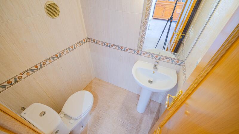 2 Schlafzimmer Stadthaus zu verkaufen 2 Schlafzimmer Stadthaus zu verkaufen