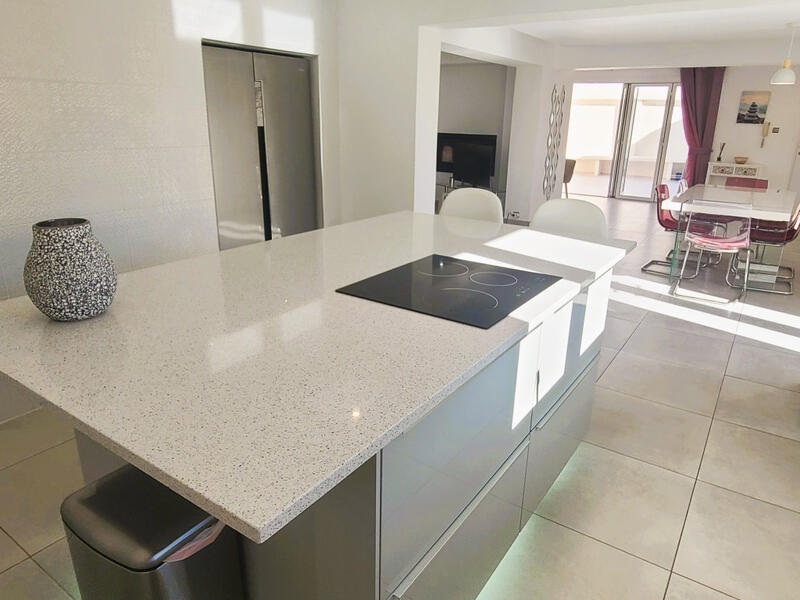 4 slaapkamer Villa Te koop 4 slaapkamer Villa Te koop