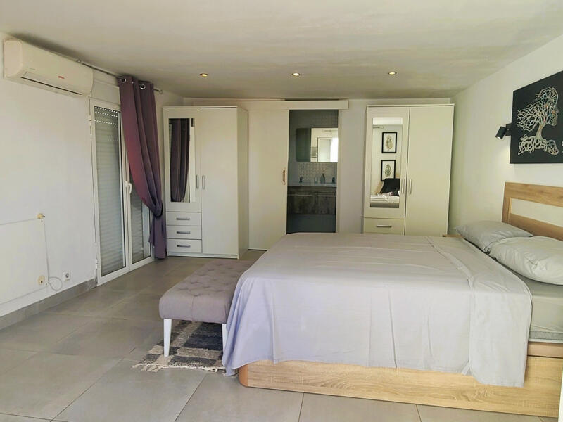 4 slaapkamer Villa Te koop 4 slaapkamer Villa Te koop