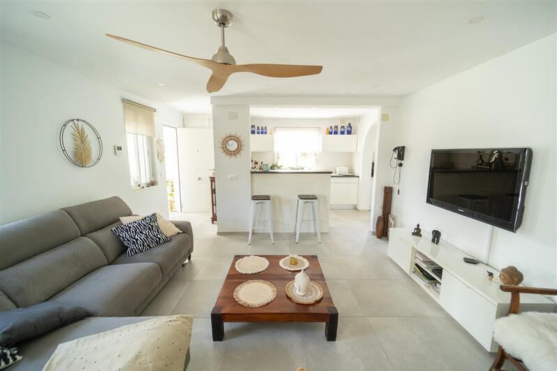 4 спальная комната вилла продается