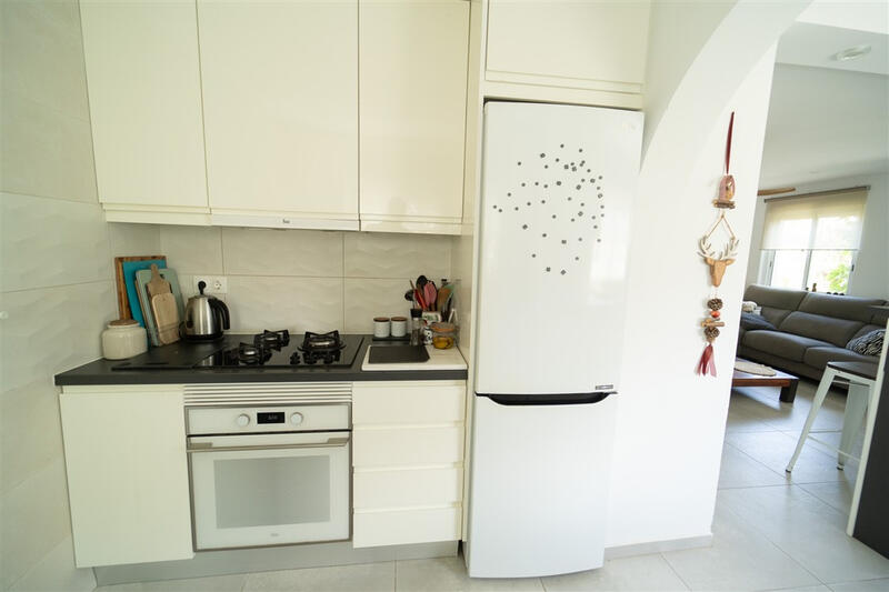 4 спальная комната вилла продается