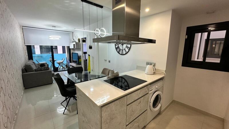 2 slaapkamer Appartement Te koop