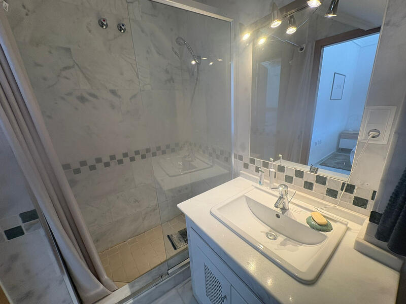 2 slaapkamer Appartement Te koop