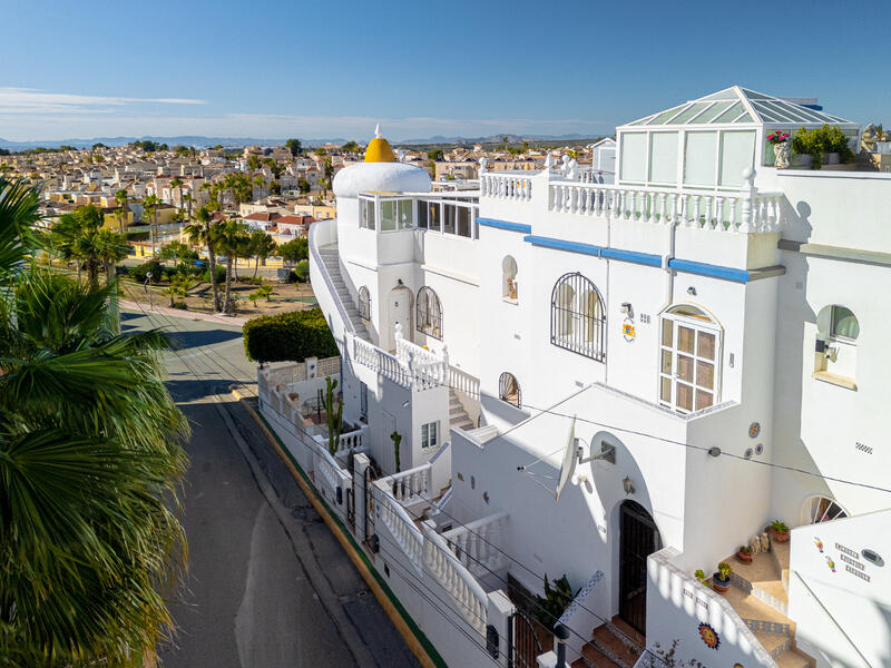 Lägenhet till salu i Villamartin, Alicante