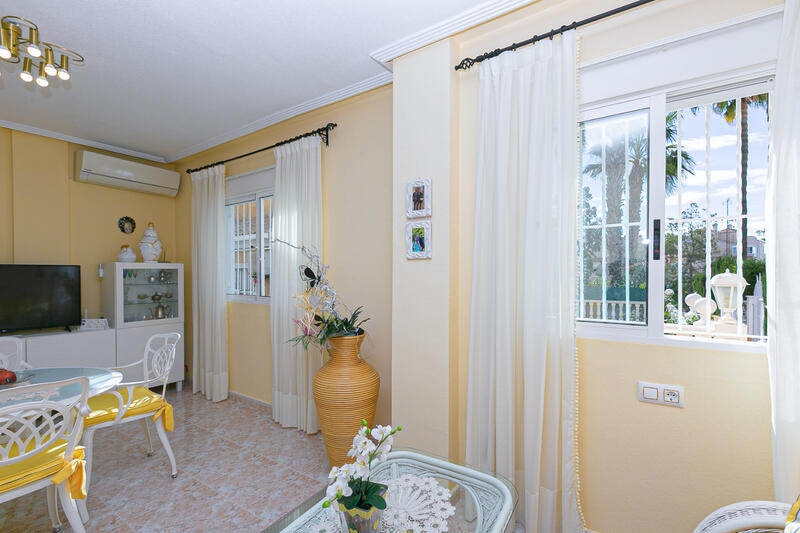 2 soveværelse Byhus til salg