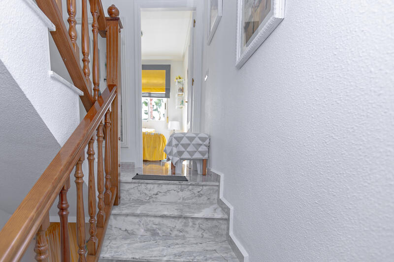 2 soveværelse Byhus til salg