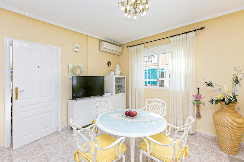 2 soveværelse Byhus til salg