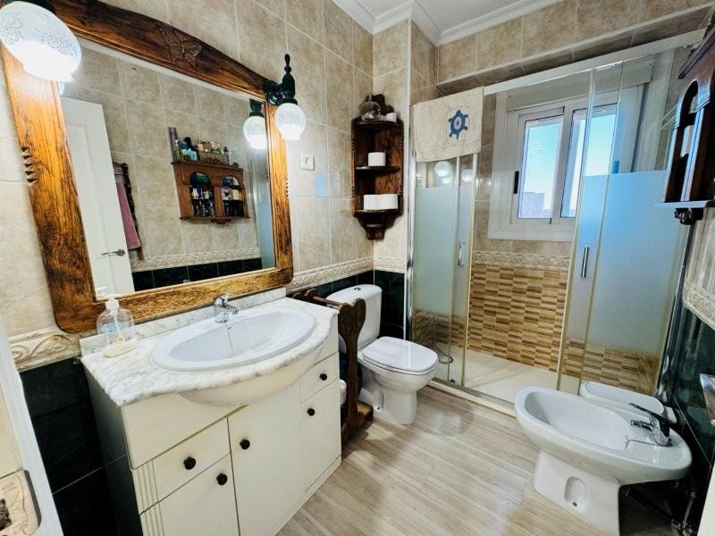 3 bedroom Apartment for sale