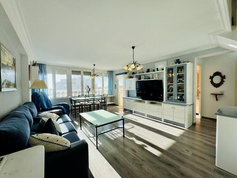 3 bedroom Apartment for sale