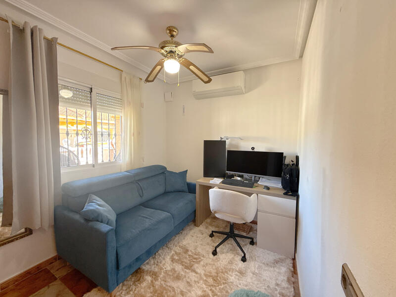 2 Cuarto Villa en venta