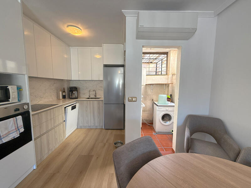 2 Cuarto Villa en venta