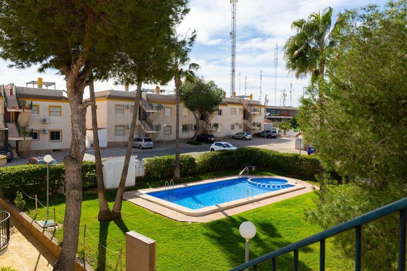 Appartement Te koop in Villamartin, Alicante