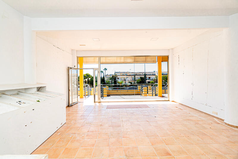 Commercial Property for Long Term Rent