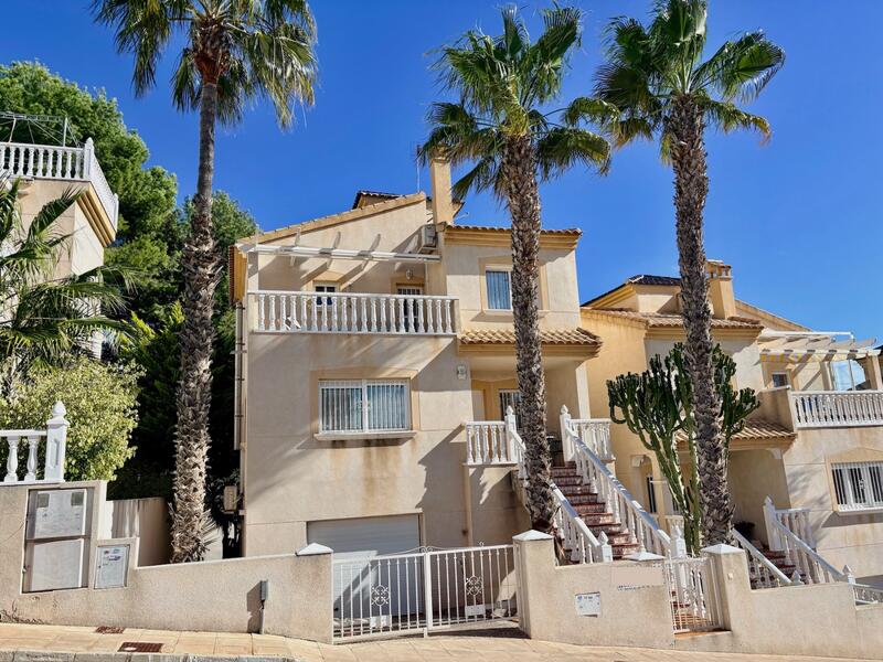 вилла продается в Orihuela Costa, Alicante