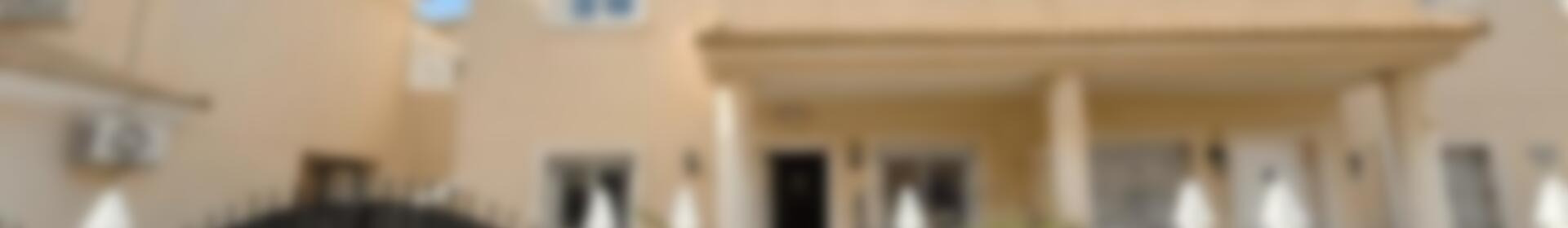 2 bedroom Townhouse for sale