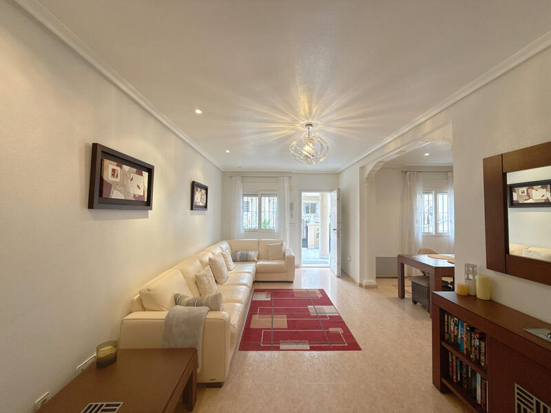 2 bedroom Townhouse for sale 2 bedroom Townhouse for sale