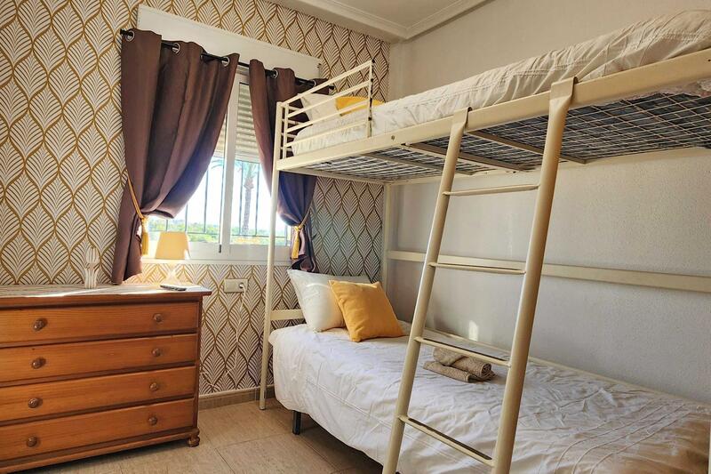 2 bedroom Townhouse for sale