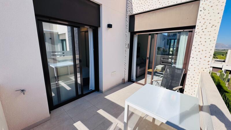 2 bedroom Apartment for sale