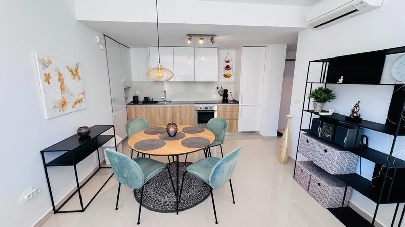 2 bedroom Apartment for sale