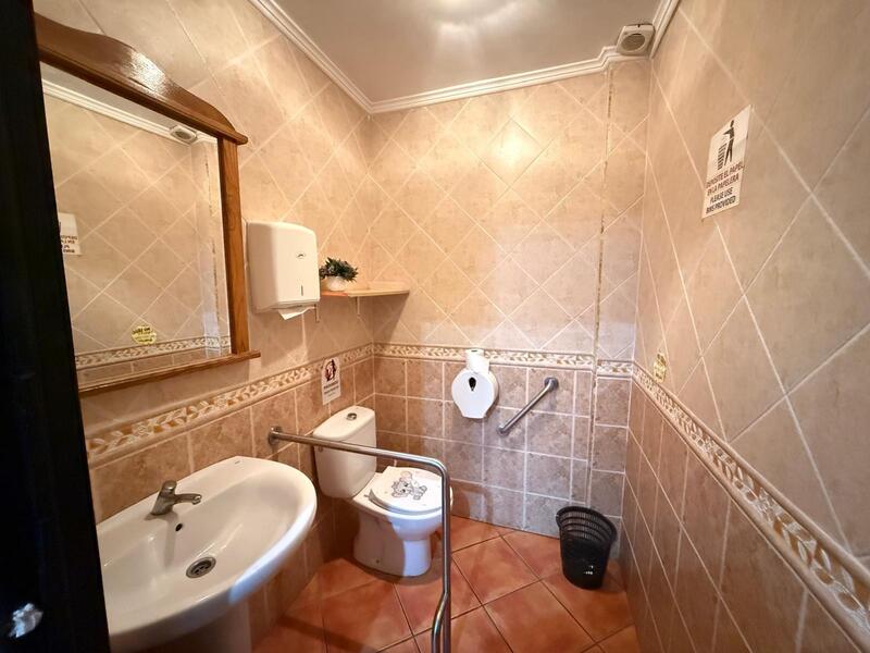 Kommersiella fastigheter till salu Kommersiella fastigheter till salu