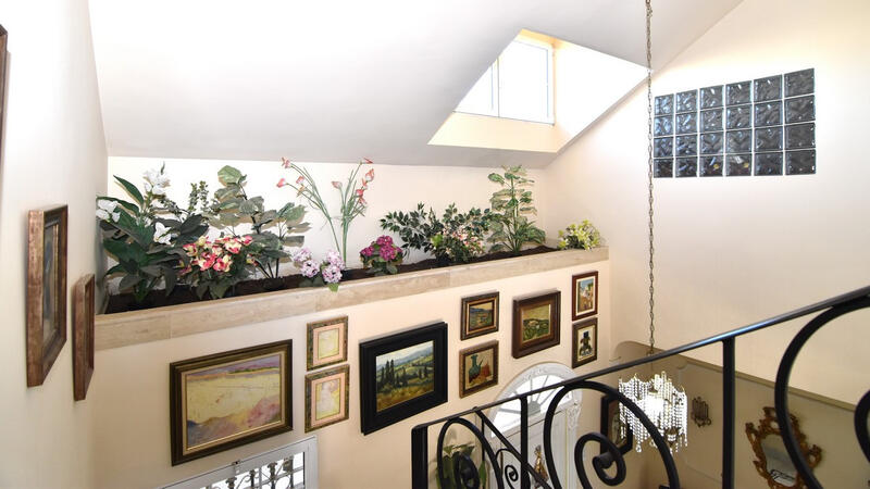 7 bedroom Villa for sale