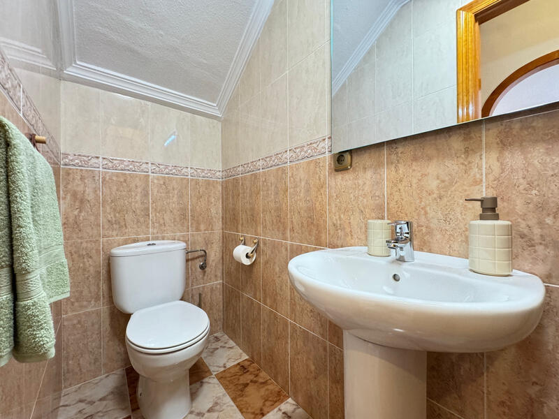 2 slaapkamer Tweezijdig Te koop