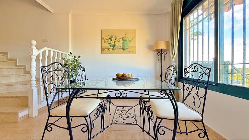 2 bedroom Townhouse for sale 2 bedroom Townhouse for sale