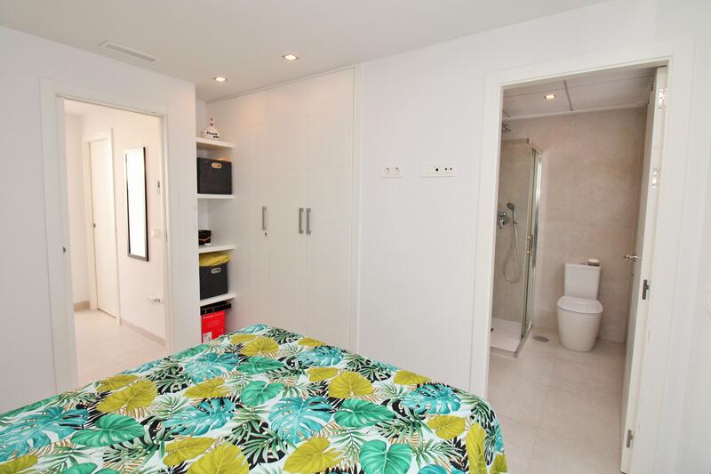 2 Cuarto Adosado en venta