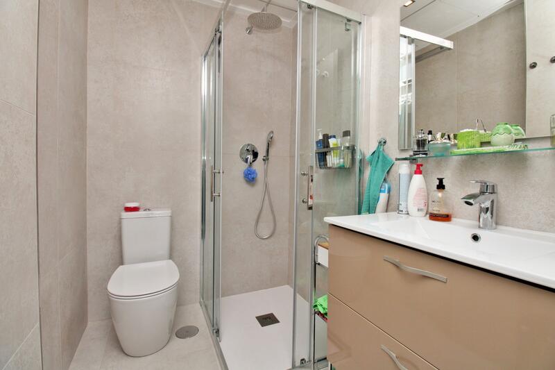 2 Cuarto Adosado en venta